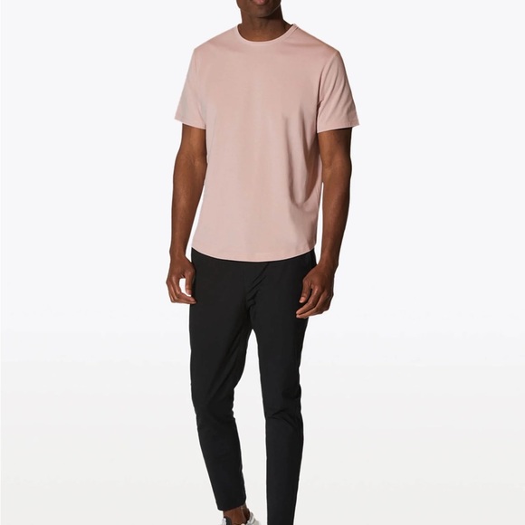 Cuts clothing curve hem short sleeve - Picture 4 of 7